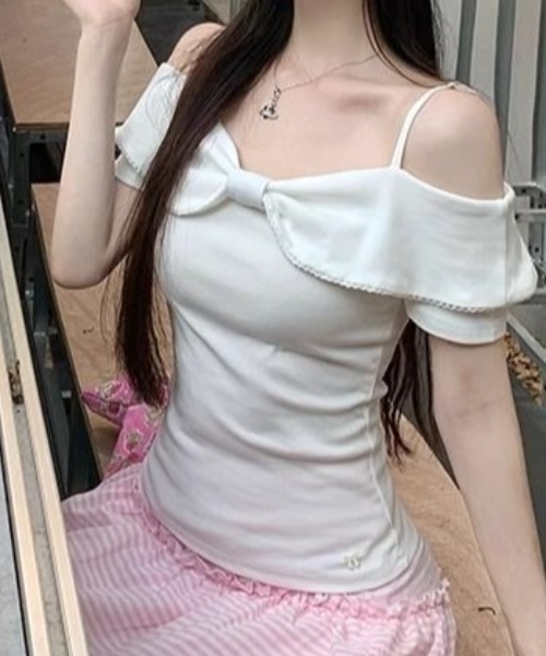 Mejoul(メジュール)の「【2026春夏新作】フロントビッグリボンオフショルカットソー(Tシャツ/カットソー・レディース・グレー/ホワイト・F)」の7枚目の写真