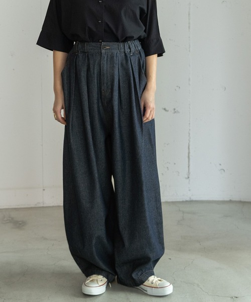 POU DOU DOU（プードゥドゥ）の「ボリュームタックパンツ（その他パンツ・レディース・ベージュ/ネイビー/インディゴブルー/ミント・3）」の4枚目の写真