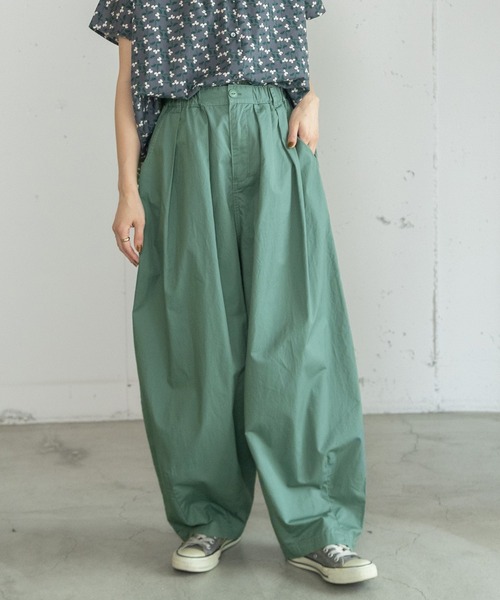 POU DOU DOU（プードゥドゥ）の「ボリュームタックパンツ（その他パンツ・レディース・ベージュ/ネイビー/インディゴブルー/ミント・3）」の2枚目の写真