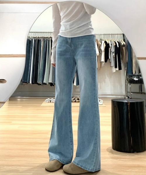 REBALANCE(リバランス)の「フレアデニムパンツ(デニムパンツ・レディース・A・LARGE/MEDIUM/X-LARGE)」の4枚目の写真