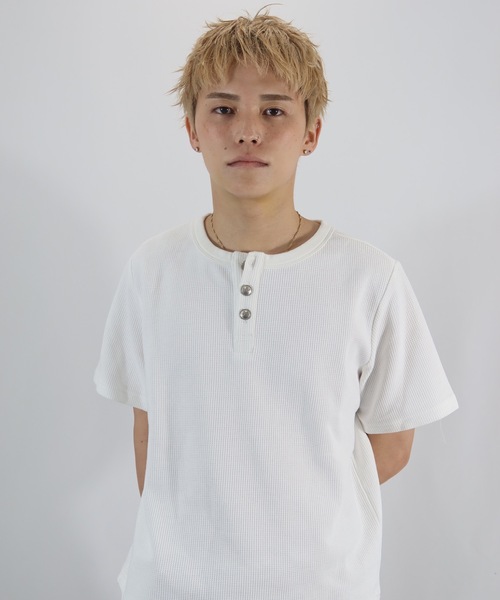 SELAN（セラン）の「【ユニセックス】金ボタンリブヘンリーネックTシャツ/SELANオリジナル（Tシャツ/カットソー・メンズ・ブラック/ホワイト/グレー・MEDIUM/LARGE）」の9枚目の写真