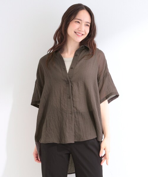 SHOO・LA・RUE（シューラルー）の「【体型カバー】やわらかゆるっと ヒップがすっぽり隠れる 5分袖シアーシャツ（シャツ/ブラウス・レディース・アイボリー/チャコールグレー/ピンク系/ブルー系その他・00）」の9枚目の写真