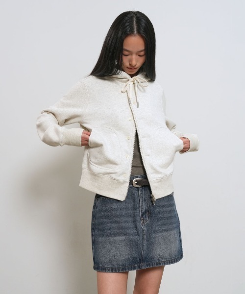 GENERAL IDEA（ジェネラルアイデア）の「【GENERAL IDEA】スナップフードジップアップパーカー / SNAP HOOD ZIP-UP（パーカー・レディース・オートミール/ネイビー/ライトグリーン・L/M/S）」の2枚目の写真