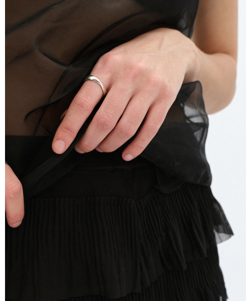 ANOTHERLAYER（アナザーレイヤー）の「Bold Flow Ring (silver925)（リング・レディース・シルバー・13/11/9/7/17/15 ）」の2枚目の写真