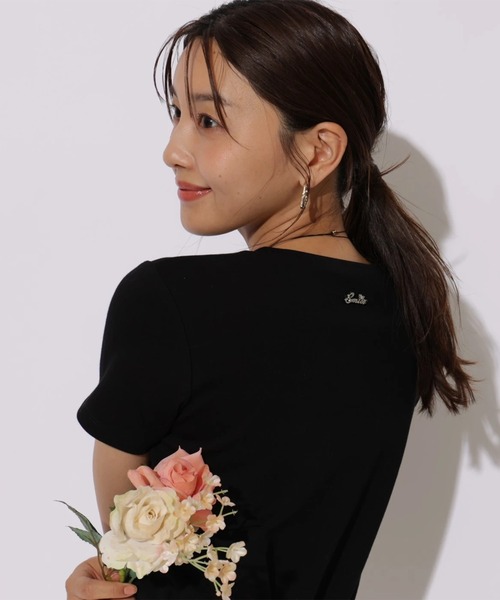 JUSGLITTY(ジャスグリッティー)の「Smile Tシャツ(Tシャツ/カットソー・レディース・ホワイト/ブラック/ライトブルー・2)」の7枚目の写真
