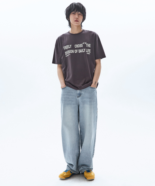 RAIMENT(レイメント)の「今シーズン サンドウォッシング ワイドデニムパンツ_薄い青(デニムパンツ・レディース・その他・SMALL/MEDIUM/LARGE/X-LARGE)」の2枚目の写真