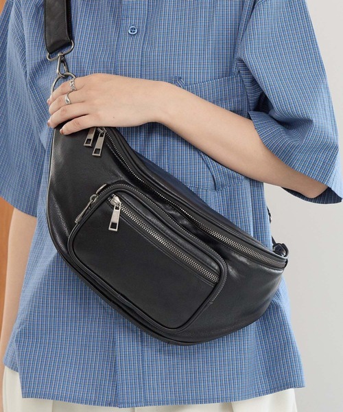 PBLIM(ページボーイリム)の「《UNISEX/8個ポケットで収納可能》ボディバッグ / 500mlペットボトル(ボディバッグ/ウエストポーチ・レディース・ブラウン/ブラック・FREE)」の1枚目の写真