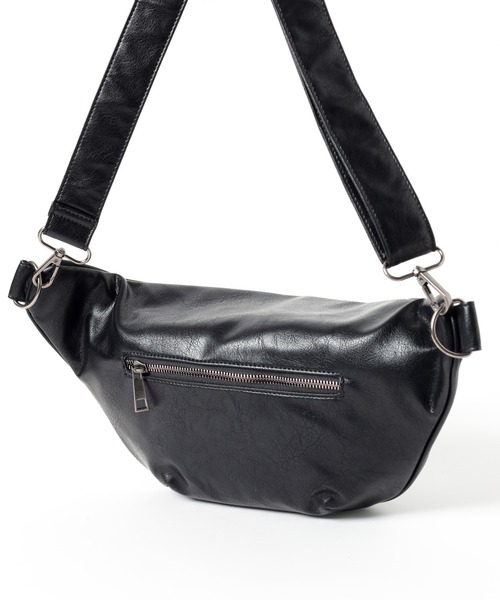 PBLIM(ページボーイリム)の「《UNISEX/8個ポケットで収納可能》ボディバッグ / 500mlペットボトル(ボディバッグ/ウエストポーチ・レディース・ブラウン/ブラック・FREE)」の10枚目の写真