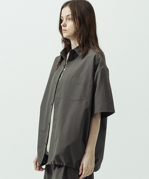 SLICK(スリック)の「【ZOZO限定】SLICK/スリック/Cool Dots Drawstring Regular Collar Shirt / クールドッツドローストリングレギュラーカラーシャツ/セットアップ(シャツ/ブラウス・メンズ・ベージュ/ブラック/チャコールグレー・1/2/3)」の17枚目の写真