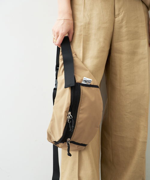 Deuxieme Classe(ドゥーズィエムクラス)の「【DRIFTER/ドリフター】WAIST PACK(クラッチバッグ・レディース・ブラウン/ベージュ・FREE)」の12枚目の写真