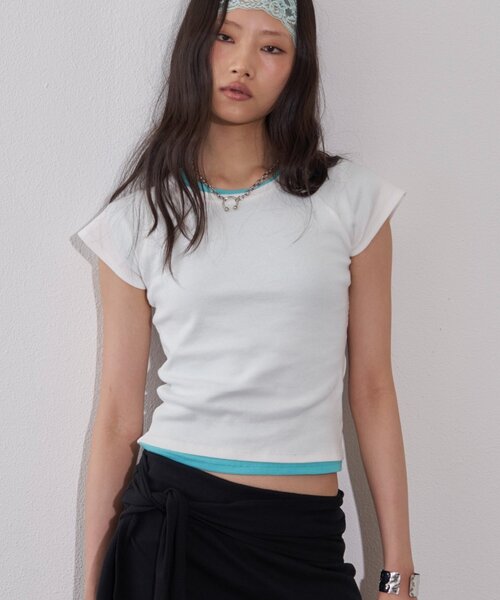sloppy(スロッピー)の「【SLOPPY/WEB限定カラーあり】リブチビTEE(Tシャツ/カットソー・レディース・ブラウン/オフホワイト/サックスブルー/イエロー/ブラック/パープル・FREE)」の2枚目の写真