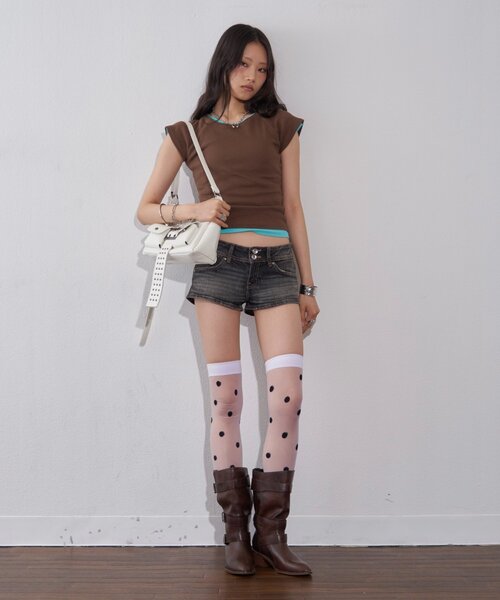 sloppy(スロッピー)の「【SLOPPY/WEB限定カラーあり】リブチビTEE(Tシャツ/カットソー・レディース・ブラウン/オフホワイト/サックスブルー/イエロー/ブラック/パープル・FREE)」の15枚目の写真
