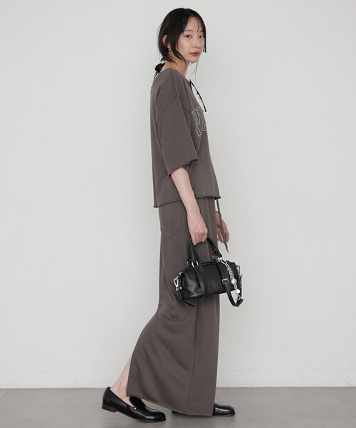 LOUNGEDRESS(ラウンジドレス)の「≪セットアップ可≫カットマキシスカート(スカート・レディース・ライトベージュ/チャコールグレー・FREE)」の6枚目の写真