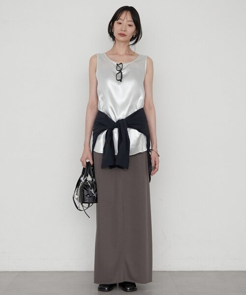 LOUNGEDRESS(ラウンジドレス)の「≪セットアップ可≫カットマキシスカート(スカート・レディース・ライトベージュ/チャコールグレー・FREE)」の10枚目の写真