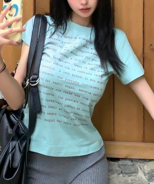 ViViDAY(ビビデー)の「英字プリントショートtシャツ(Tシャツ/カットソー・レディース・グリーン・M)」の4枚目の写真