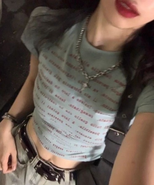 ViViDAY(ビビデー)の「英字プリントショートtシャツ(Tシャツ/カットソー・レディース・グリーン・M)」の5枚目の写真