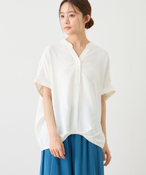 Jayro(ジャイロ)の「ワッシャーヘンリーネックブラウス(シャツ/ブラウス・レディース・ホワイト系その他/ブルー系その他4/ブラック/ホワイト系その他5/ブルー系その他2/サックスブルー・M)」の2枚目の写真