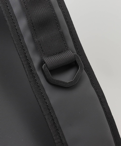 BACKYARD FAMILY(バックヤードファミリー)の「SML エスエムエル THIERRY TECH SHOULDER BAG K904119(ボディバッグ/ウエストポーチ・メンズ・ブラック・FREE)」の7枚目の写真