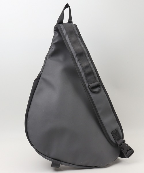 BACKYARD FAMILY(バックヤードファミリー)の「SML エスエムエル THIERRY TECH SHOULDER BAG K904119(ボディバッグ/ウエストポーチ・メンズ・ブラック・FREE)」の6枚目の写真