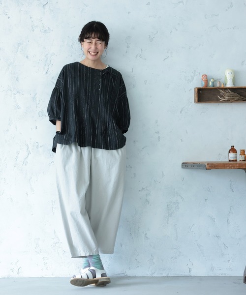 soulberry(ソウルベリー)の「星月夜のブラウス(シャツ/ブラウス・レディース・スミクロ・LL/3L/4L/5L/M/L)」の2枚目の写真