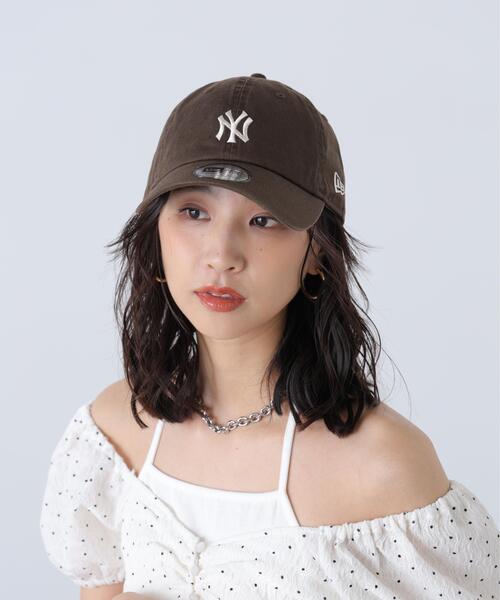 FREE'S MART（フリーズマート）の「◆〈ＮＥＷ　ＥＲＡ〉ＣＣ　ＭＬＢ　ＭＩＤＬＯＧＯ２６ＦＷ別注色（キャップ・レディース・ブラウン・ﾌﾘ-）」の4枚目の写真