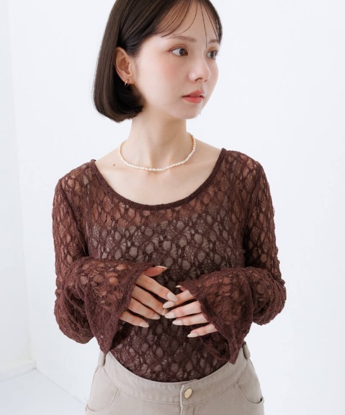 flower(フラワー)の「シアーフラワートップ2(Tシャツ/カットソー・レディース・アイボリー/ブラウン・FREE)」の2枚目の写真