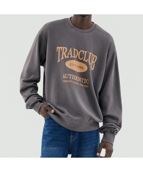 TRADCLUB（トラッドクラブ）の「グラスゴーピグメントウォッシングオーバースウェット5カラー（スウェット・メンズ・ブラウン/チャコール/ネイビー/パープル・MEDIUM/LARGE/X-LARGE）」の4枚目の写真