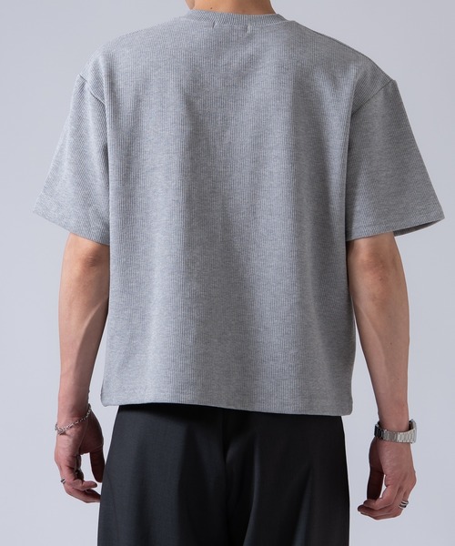 OXA（オグザ）の「ショート丈 ワッフル 無地 半袖ヘンリーネックTシャツ OXA（Tシャツ/カットソー・メンズ・ブラック/グレー・MEDIUM/LARGE）」の9枚目の写真