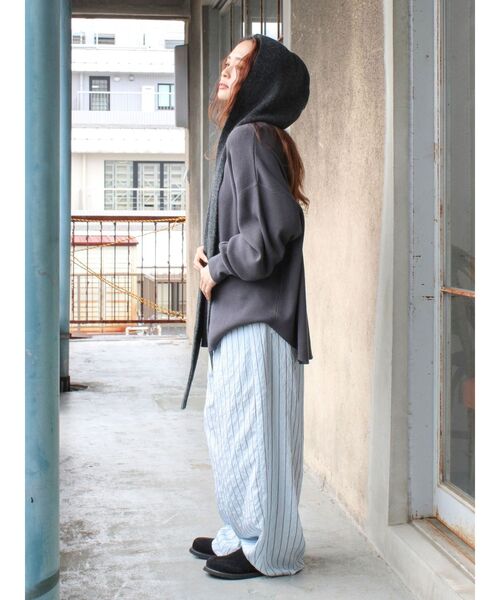Ungrid(アングリッド)の「ルーズシルエットワッフルロングスリーブTee(Tシャツ/カットソー・レディース・ライトグレー/チャコールグレー/ブラウン/レッド・FREE)」の7枚目の写真