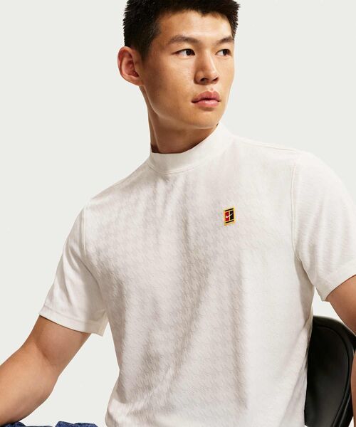 NIKE(ナイキ)の「ナイキ クラブ ルールズ メンズ Aero-FIT モックネック トップス / Nike Club Rules Men's Aero-FIT Mock-Neck Top IU0801-133 Sail(Tシャツ/カットソー・メンズ・クリーム・L/2XL/XL/M)」の3枚目の写真