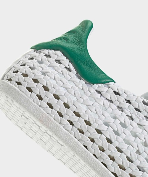 adidas(アディダス)の「スタンスミス ロープロ / STAN SMITH LO PRO / アディダスオリジナルス adidas Originals(スニーカー・レディース・ホワイト・24.0cm/27.0cm/26.0cm/26.5cm/22.0cm/22.5cm/23.0cm/23.5cm/28.0cm/28.5cm/29.0cm/24.5cm/25.0cm/25.5cm/27.5cm)」の6枚目の写真