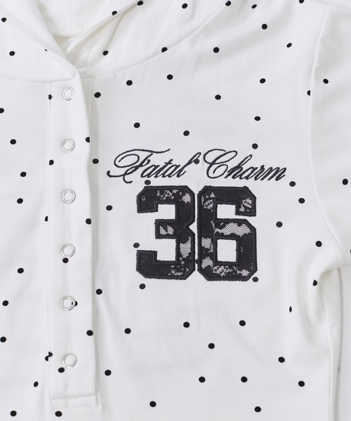 ENVYM(アンビー)の「レースナンバリング フーディー Tシャツ 【ドット】(Tシャツ/カットソー・レディース・ブラック/ホワイト/ブルー・FREE)」の13枚目の写真
