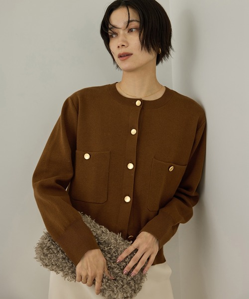 SALON adam et rope'(サロン アダム エ ロペ)の「【WEB限定】スウェットライクメタルボタンカーディガン(カーディガン/ボレロ・レディース・ブラック/オフホワイト/キャメル・FREE)」の3枚目の写真
