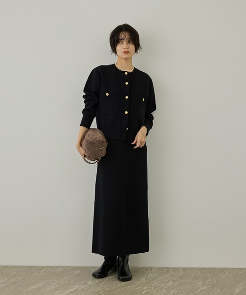 SALON adam et rope'(サロン アダム エ ロペ)の「【WEB限定】スウェットライクメタルボタンカーディガン(カーディガン/ボレロ・レディース・ブラック/オフホワイト/キャメル・FREE)」の6枚目の写真