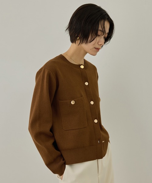 SALON adam et rope'(サロン アダム エ ロペ)の「【WEB限定】スウェットライクメタルボタンカーディガン(カーディガン/ボレロ・レディース・ブラック/オフホワイト/キャメル・FREE)」の15枚目の写真