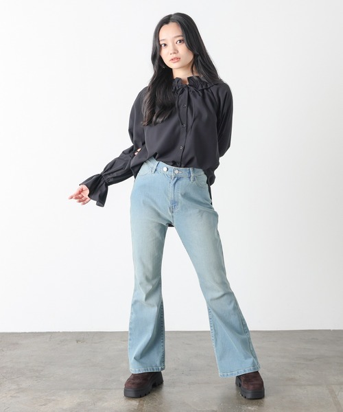 Honeys(ハニーズ)の「フリルネックブラウス(シャツ/ブラウス・レディース・ブラック/ブルー/ホワイト・L/M/S)」の9枚目の写真