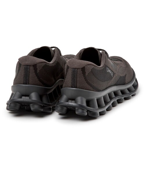 CAMPER（カンペール）の「[カンペール] PELOTISSIMA / スニーカー（スニーカー・レディース・ブラック・25.0cm/23.0cm/23.5cm/24.0cm）」の3枚目の写真