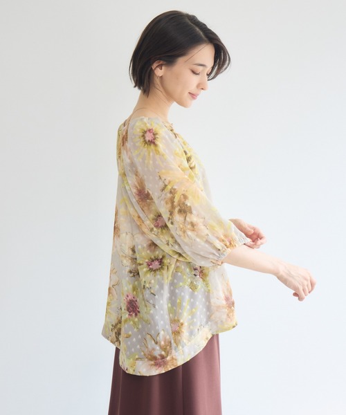 KATHARINE ROSS(キャサリンロス)の「チェスフラワープリントブラウス(シャツ/ブラウス・レディース・イエロー/ブラック・FREE)」の4枚目の写真