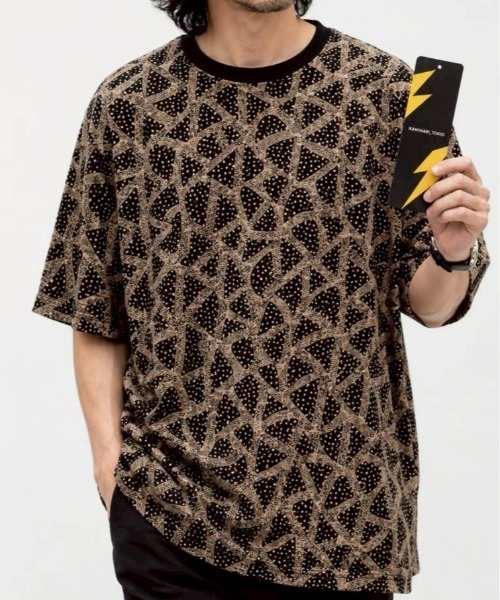 KAMINARI_TOKIO(カミナリトキオ)の「幾何柄ビジューTシャツ(Tシャツ/カットソー・レディース・シルバー/ブラウン/ゴールド・FREE)」の2枚目の写真