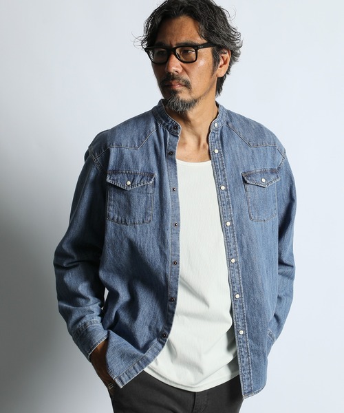 The DUFFER of ST.GEORGE（ザダファーオブセントジョージ）の「[INDIGO LABEL] 7.25oz DENIM BAND COLLAR WESTERN SHIRT：バンドカラー ウエスタンデニムシャツ / 7.25オンス / ビンテージ加工（シャツ/ブラウス・メンズ・インディゴブルー・SMALL/X-LARGE/LARGE/MEDIUM）」の2枚目の写真