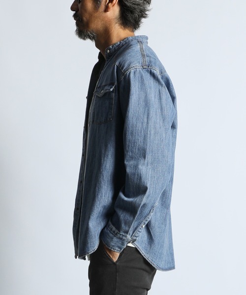 The DUFFER of ST.GEORGE（ザダファーオブセントジョージ）の「[INDIGO LABEL] 7.25oz DENIM BAND COLLAR WESTERN SHIRT：バンドカラー ウエスタンデニムシャツ / 7.25オンス / ビンテージ加工（シャツ/ブラウス・メンズ・インディゴブルー・SMALL/X-LARGE/LARGE/MEDIUM）」の4枚目の写真