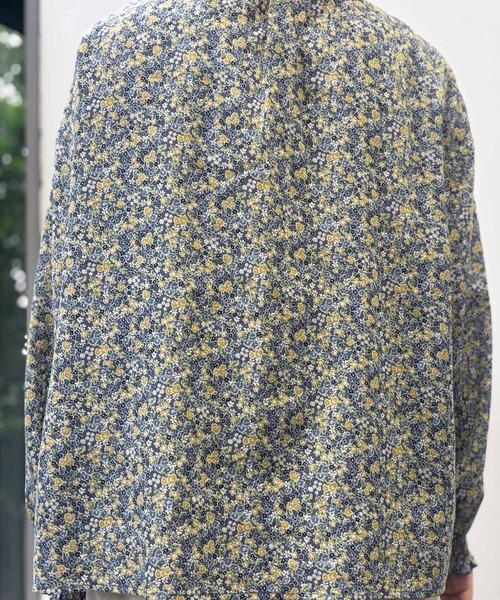 SELF+SERVICE（セルフサービス）の「襟シャーリング花柄ブラウス　オーガニックコットン入（シャツ/ブラウス・レディース・イエロー/ブルー系その他・M/L/XL）」の8枚目の写真