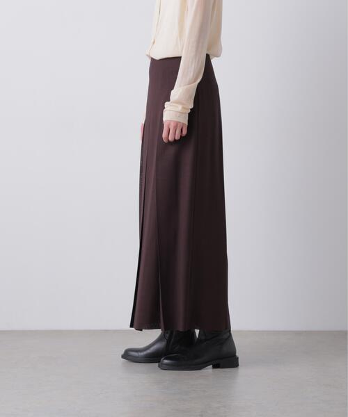 YLEVE(イレーヴ)の「YLEVE / 2/72 SUPER 100’s WOOL HIGH-TWIST VOILE SKIRT(スカート・レディース・ブラウン系その他2/ベージュ・1/0)」の9枚目の写真