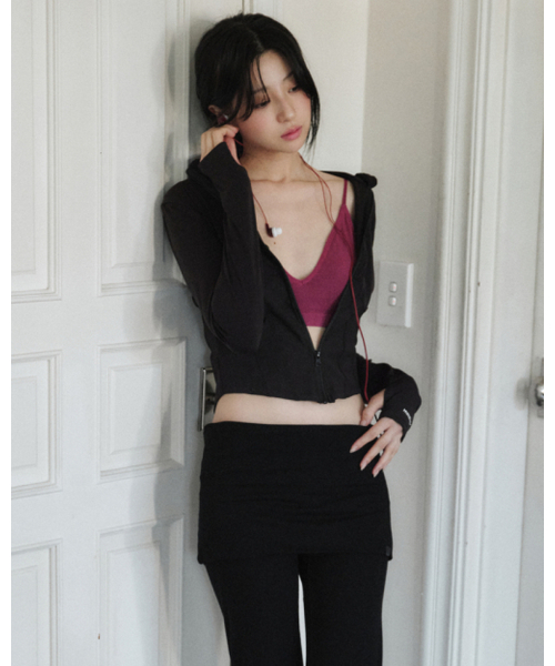 8FTER(エフター)の「フォールドフィットパンツ(スウェットパンツ・レディース・ブラック・SMALL/MEDIUM)」の4枚目の写真