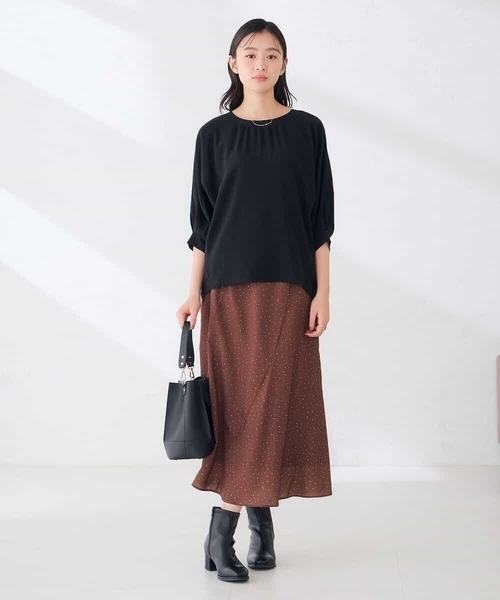 a.v.v(アーヴェヴェ)の「ギャザーネック ドルマンスリーブ トップス(Tシャツ/カットソー・レディース・グリーン/ブラック/グレー系その他・36/38/40)」の10枚目の写真