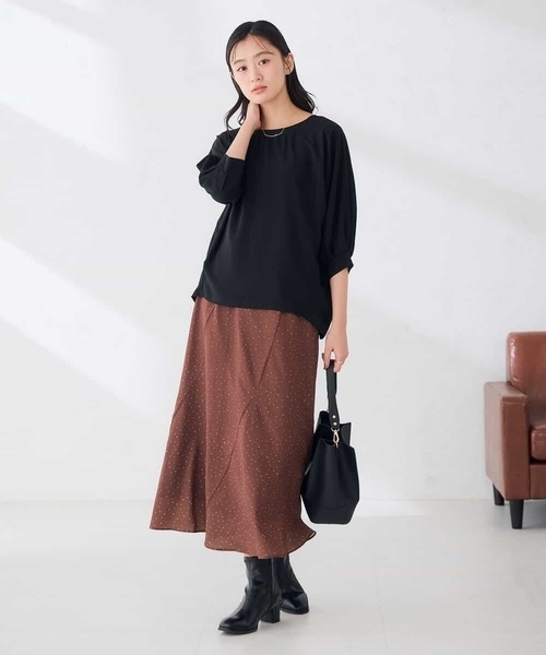 a.v.v(アーヴェヴェ)の「ギャザーネック ドルマンスリーブ トップス(Tシャツ/カットソー・レディース・グリーン/ブラック/グレー系その他・36/38/40)」の11枚目の写真