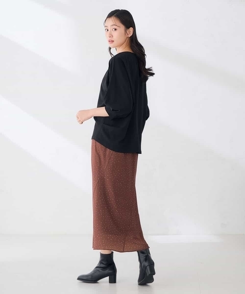 a.v.v(アーヴェヴェ)の「ギャザーネック ドルマンスリーブ トップス(Tシャツ/カットソー・レディース・グリーン/ブラック/グレー系その他・36/38/40)」の13枚目の写真