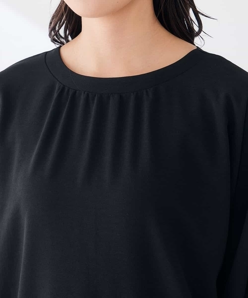 a.v.v(アーヴェヴェ)の「ギャザーネック ドルマンスリーブ トップス(Tシャツ/カットソー・レディース・グリーン/ブラック/グレー系その他・36/38/40)」の18枚目の写真