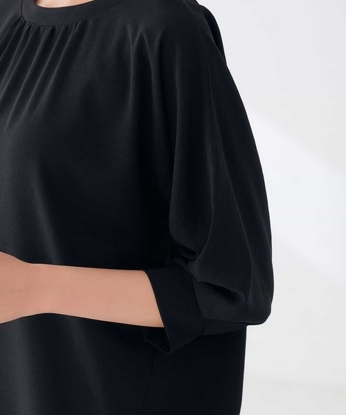 a.v.v(アーヴェヴェ)の「ギャザーネック ドルマンスリーブ トップス(Tシャツ/カットソー・レディース・グリーン/ブラック/グレー系その他・36/38/40)」の19枚目の写真