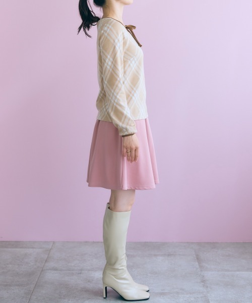 marun(マルン)の「<大きいサイズ>チェックジャガードカットソートップス marun(Tシャツ/カットソー・レディース・ベージュ系/ブラック系・LL/L/5L/4L/3L)」の15枚目の写真